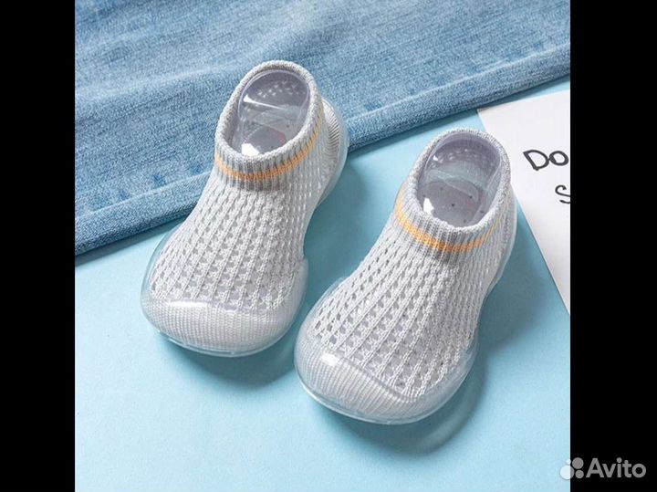 Ботиночки на первые шаги, пинетки, носочки