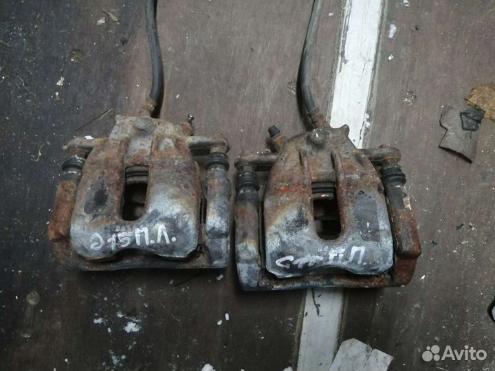 Супорт передний Nissan Almera G15