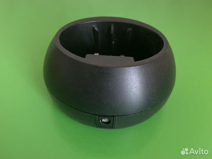 База для зарядки радиостанции