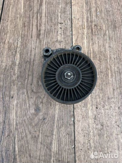 Натяжной ролик Mercedes-Benz W210 3.2