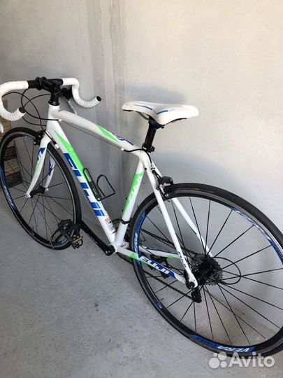 Шоссейный велосипед Fuji