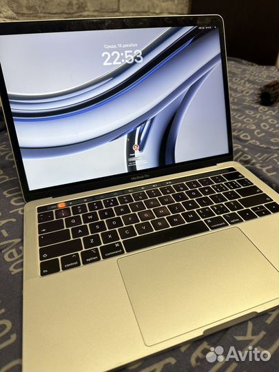 Apple MacBook Pro 13-inch 2019 8/128Gb Silver