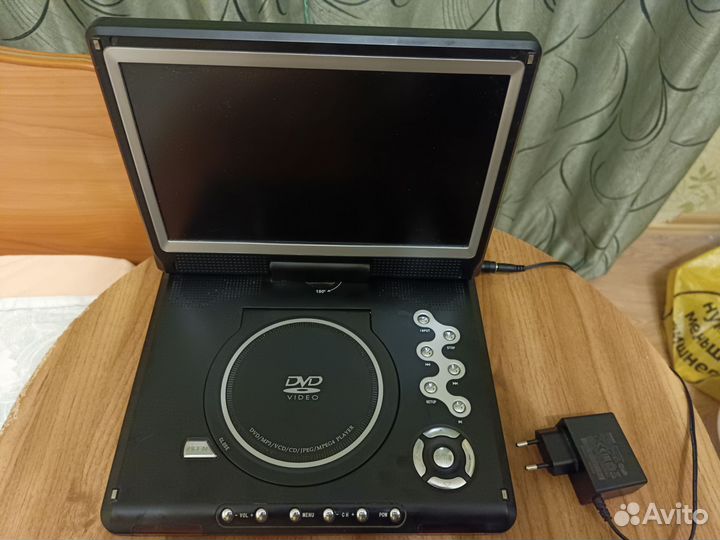 Портативный dvd,usb,sd проигрыватель