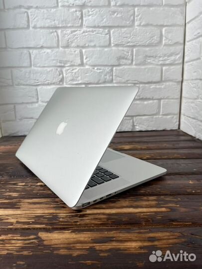 MacBook Pro 15Inch 2014 Retina/512/16/Core i7