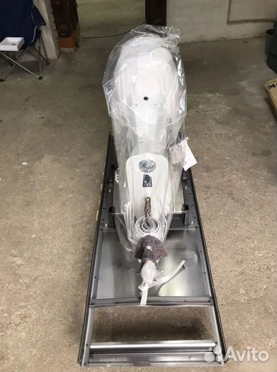 Лодочный мотор Suzuki DF 60 ATL (белый)