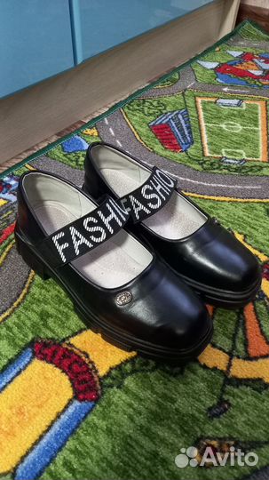 Туфельки для девочки