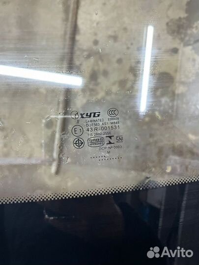 Лобовое стекло Volkswagen Crafter