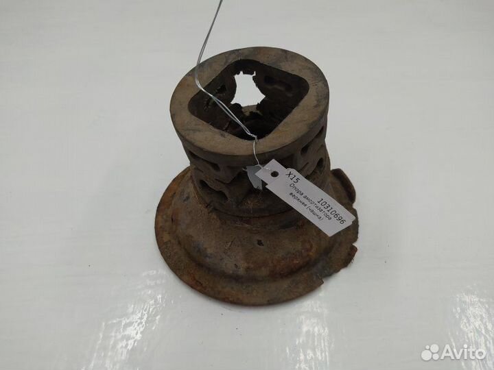 Опора амортизатора верхняя (чашка)