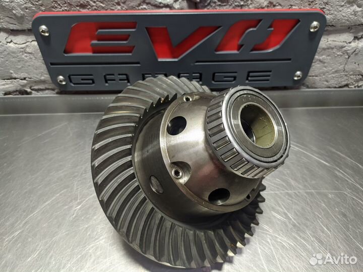 Передний редуктор и подушки Land cruiser 200