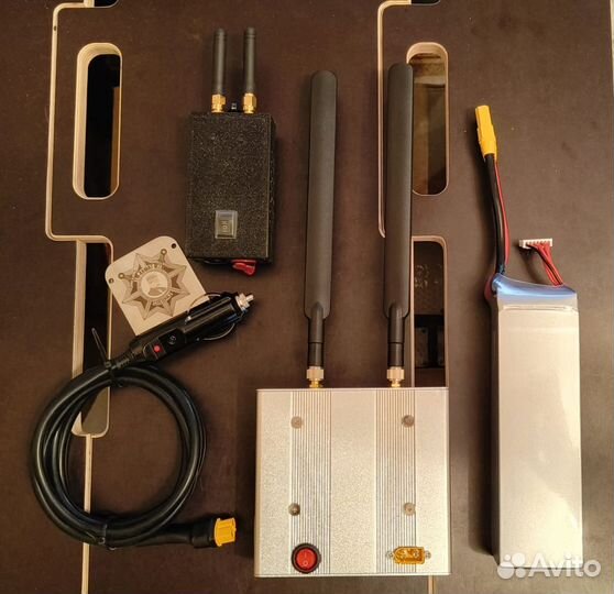 Подавитель и обнаружитель дронов