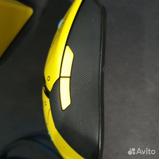 Игровая мышь Razer Viper Ultimate Cyberpunk 2077