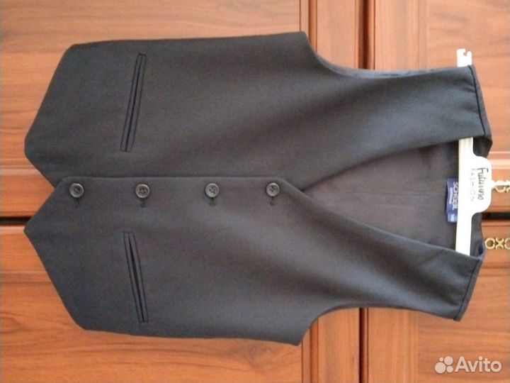 Жилетка для мальчика школьная 140