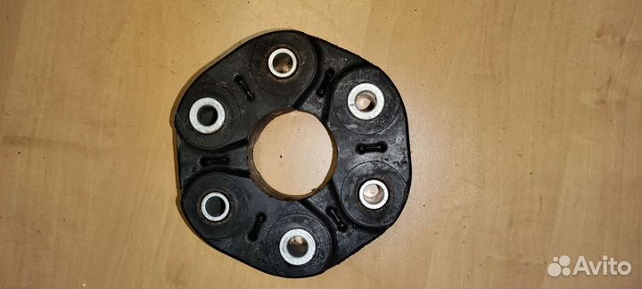 Bmw m5 e60 эластичная муфта на кардан