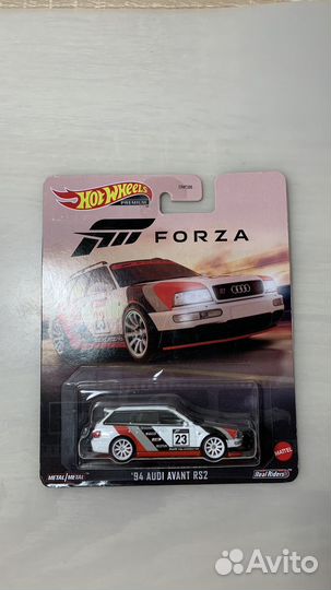 Машинка Hot Wheels '94 Audi Avant RS2