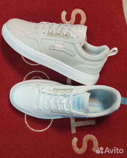 Кроссовки strobbs