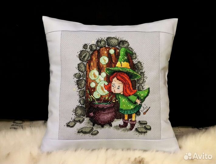 Набор для вышивки крестом Маленькая колдунья