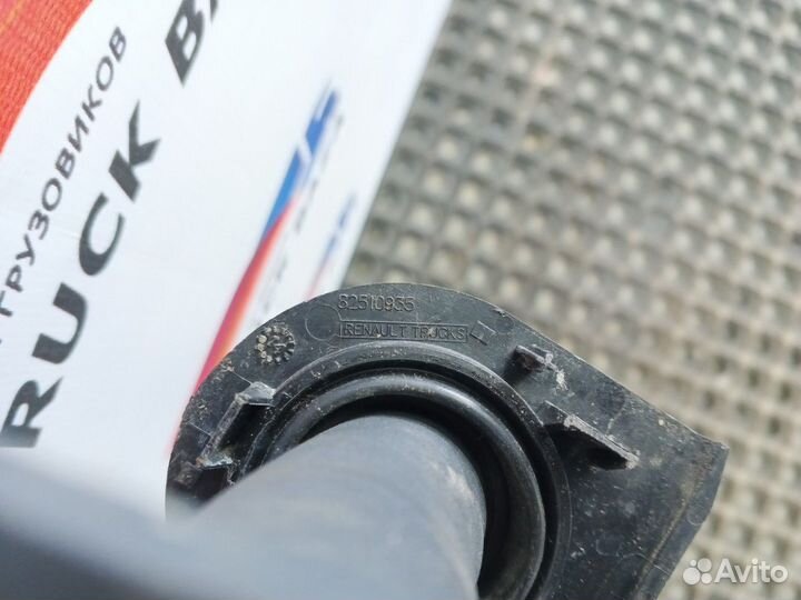 7482575159 Поручень кабины задний левый Renault T