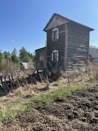 Дом 20 м² на участке 9 сот.