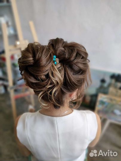 Прически, укладки, плетение кос