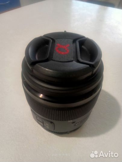 Объектив Sony 18-55