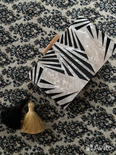 Сумка клатч на цепочке