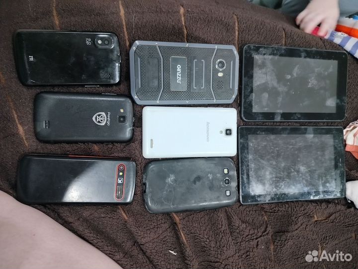 Телефоны на запчасти