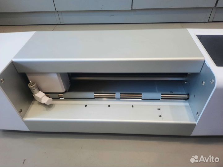 Плоттер для гидрогелевой пленки