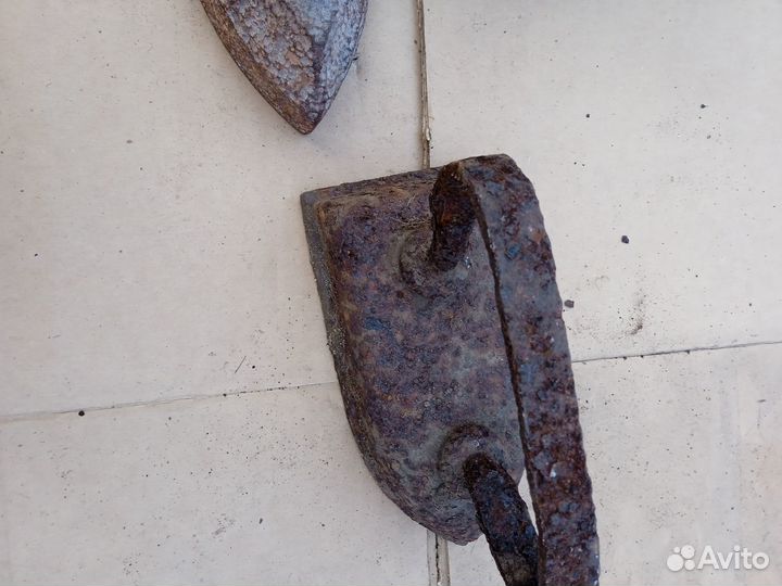 Утюг чугунный старинный