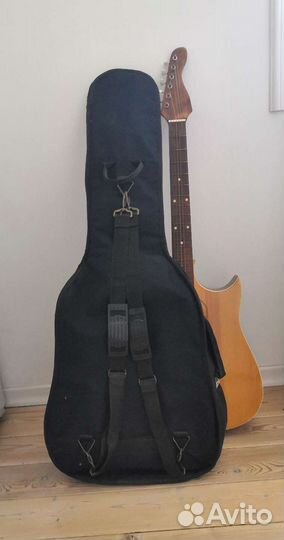 Гитара с чехлом