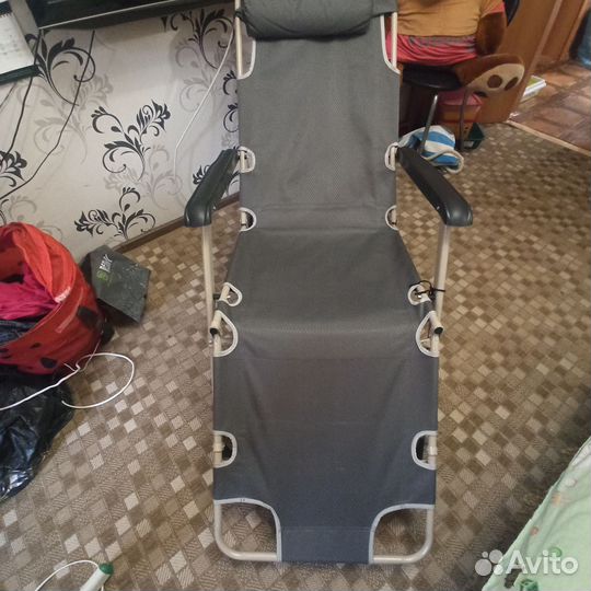 Шезлонг, кемпинговая кровать, раскладушка