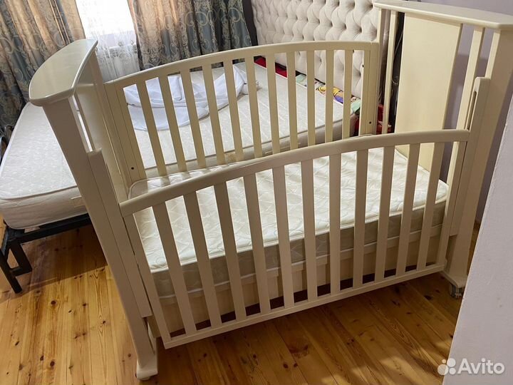 Детская кроватка
