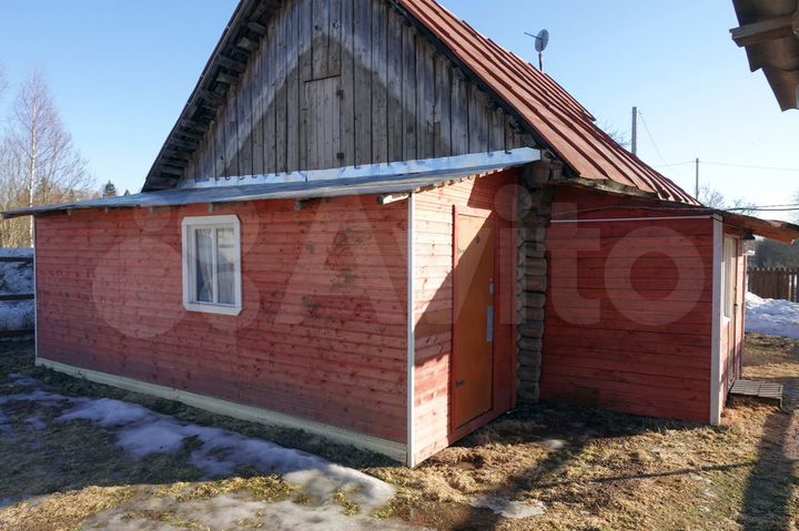 Дом 48 м² на участке 54 сот.