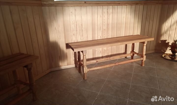Скамейка деревянная