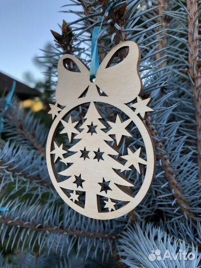 Заготовки из дерева круглая с бантом и ёлочкой