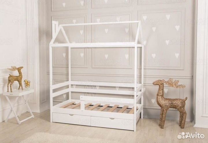 Кровать домик 160*80 (из массива, в наличии)