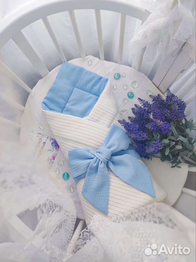 Вязаный конверт на выписку с муслином новый