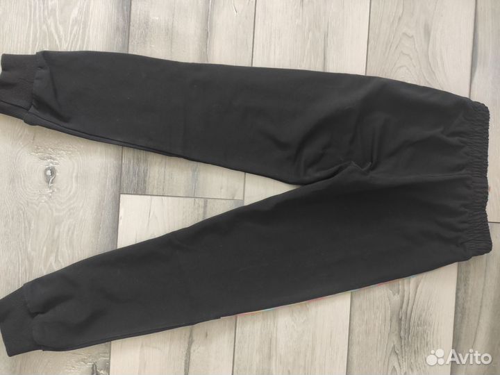 Трикотажный костюм для девочки 128