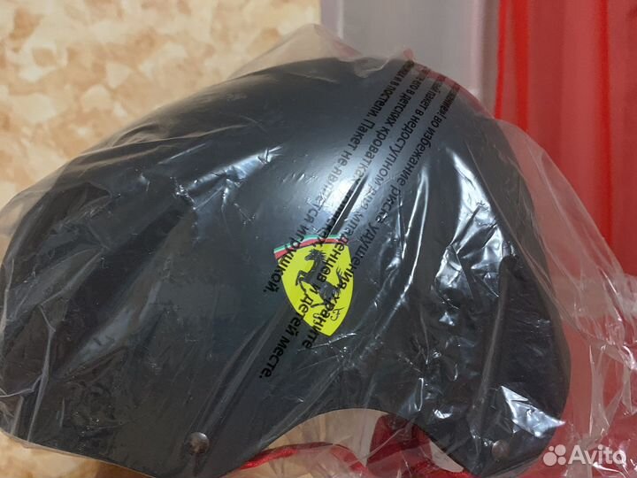 Защитный шлем