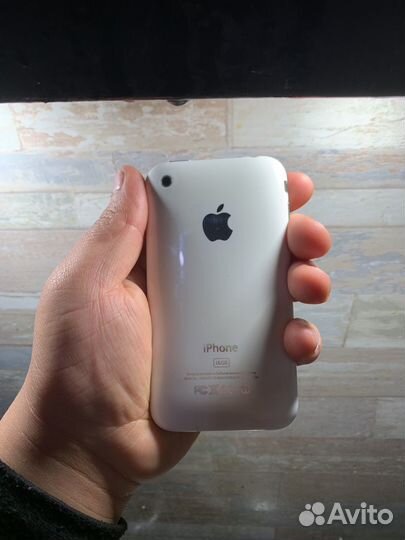 iPhone 3GS, 16 ГБ