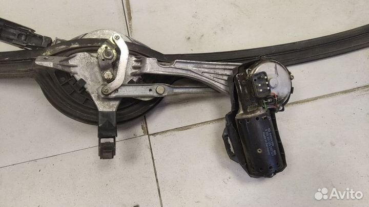 Трапеция стеклоочистителей Mercedes-Benz E-class