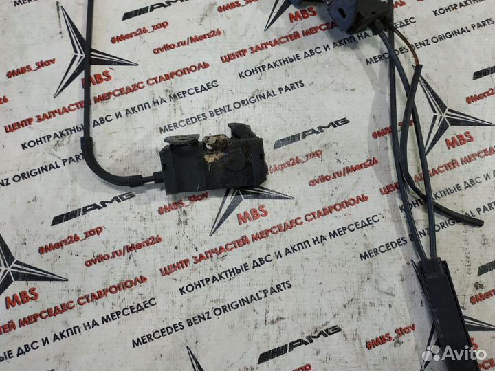 Замок капота W204 Mercedes