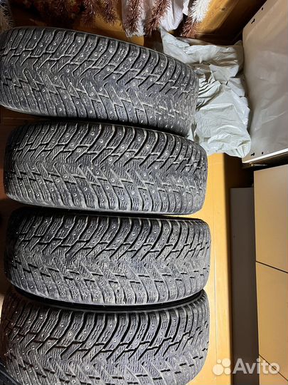 Nokian Tyres Hakkapeliitta 8 215/60 R16 99