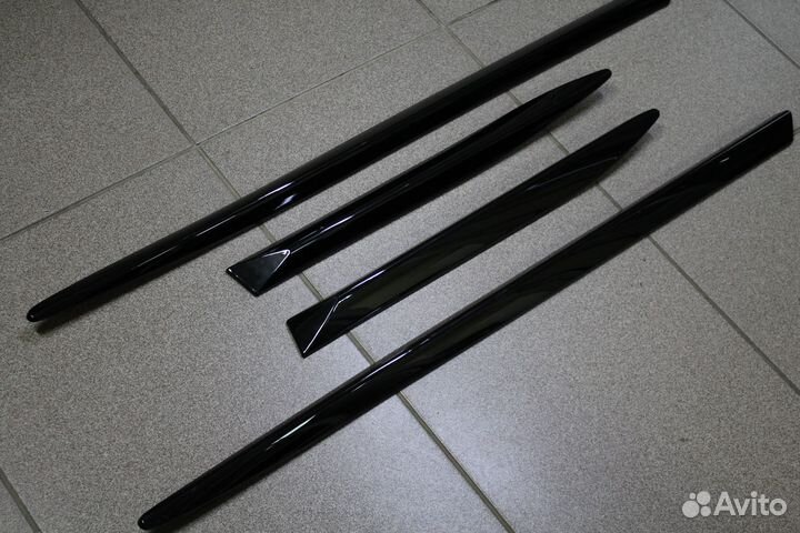 Молдинги дверей LX570 / LX450d Black Vision