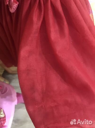 Бархотное платье benetton