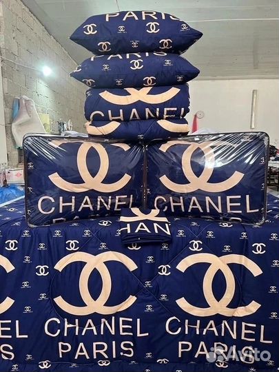 Комплект постельного белья с одеялом и подушками