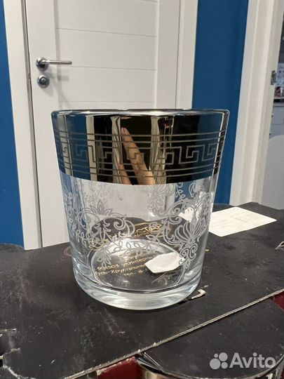 Бокалы и графин