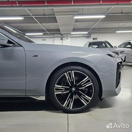 BMW 7 серия 3.0 AT, 2024, 900 км