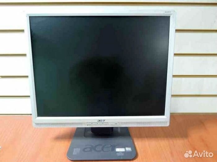 Монитор с дефектом 20