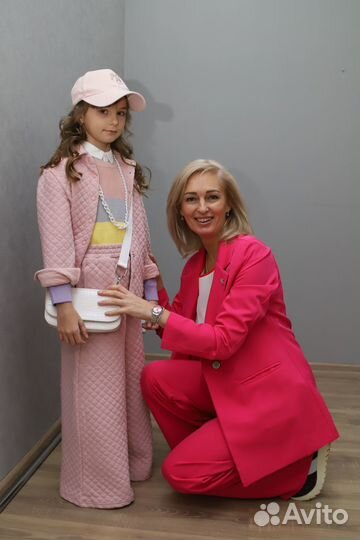 Профессиональный стилист имиджмейкер