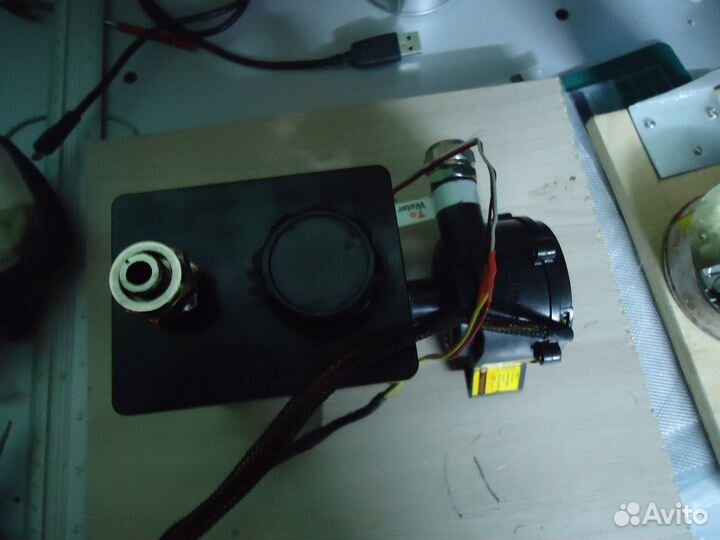 Thermaltake помпа с резервуаром